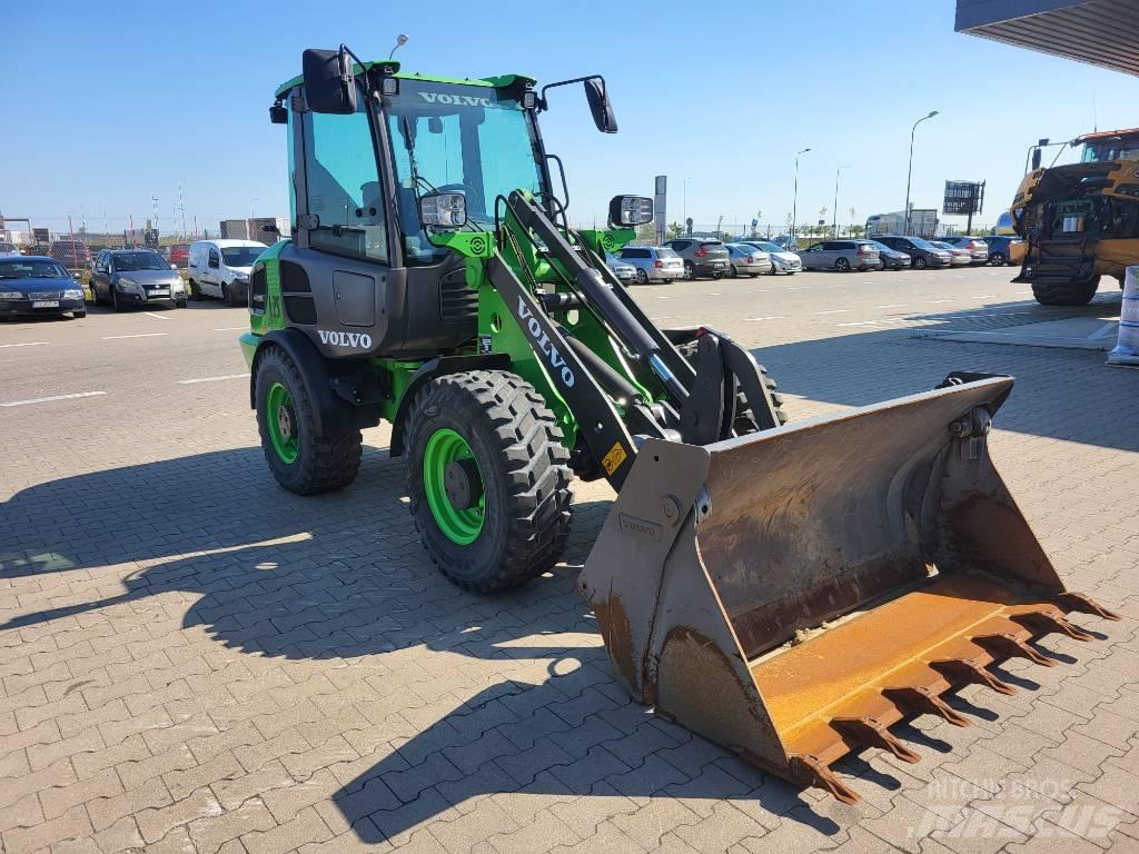 Volvo JL25H ELECTRIC Kolesni nakladalci