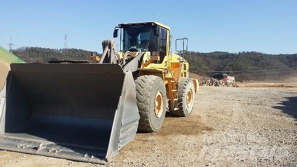 Volvo L180G Kolesni nakladalci