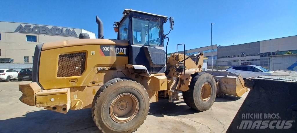 CAT 930 M Kolesni nakladalci