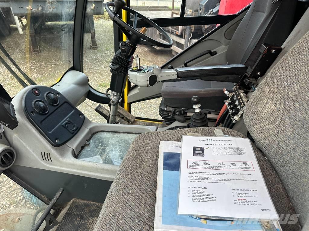 Johnston CN400 Cestni pometači