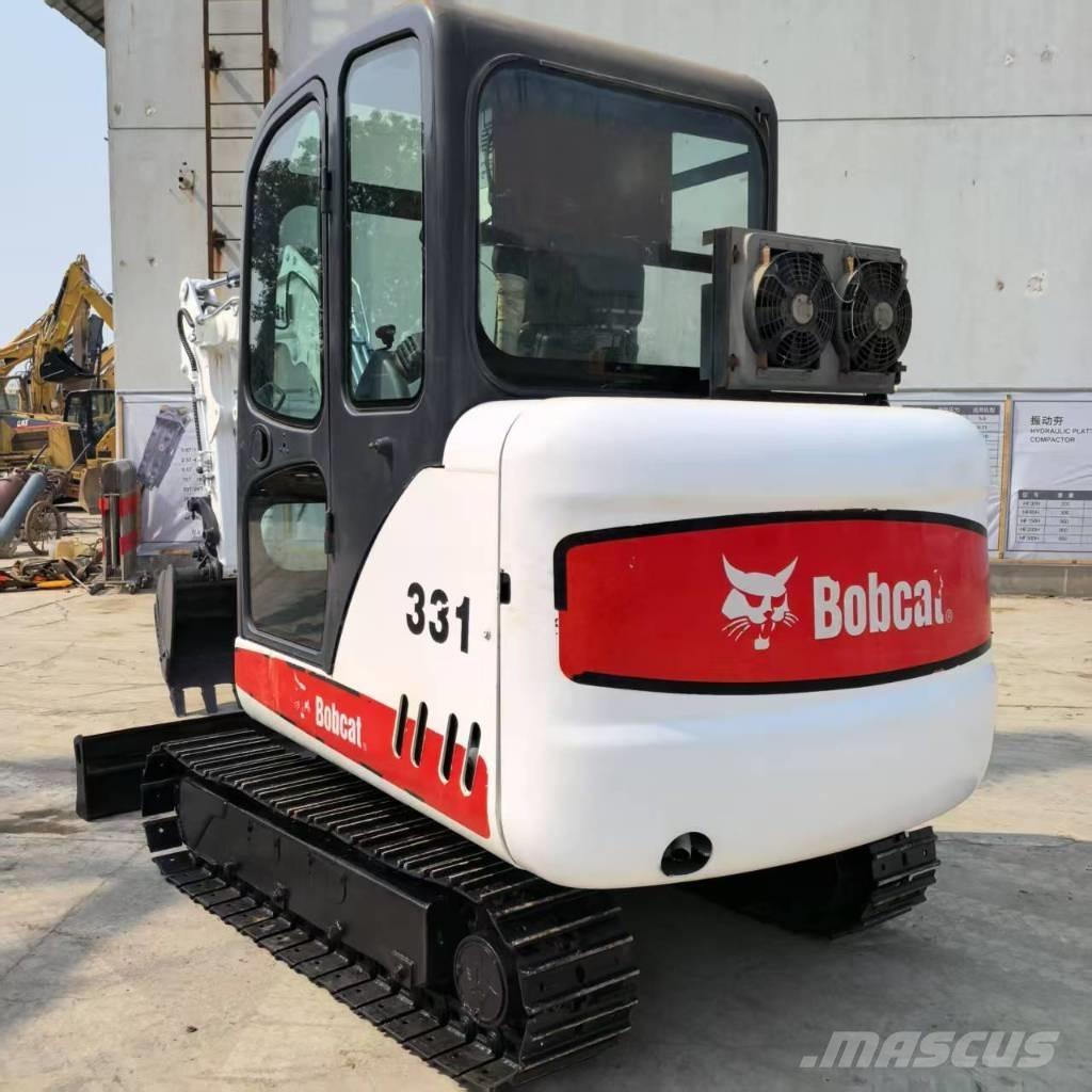Bobcat 331 Mini bagri <7t