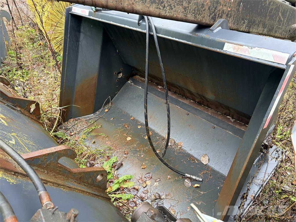 Snowstar HK700L Trosilci peska in soli