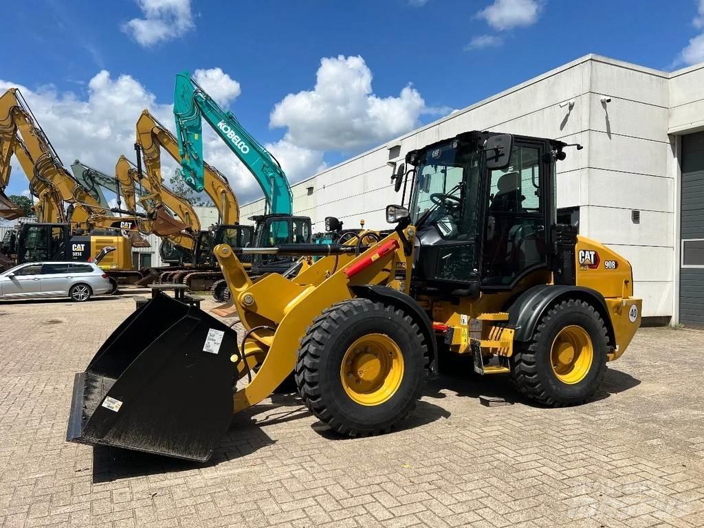 CAT 908 Next gen Kolesni nakladalci