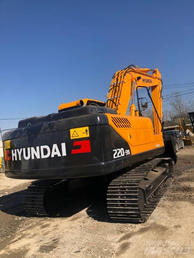 Hyundai 220-9s Bagri goseničarji