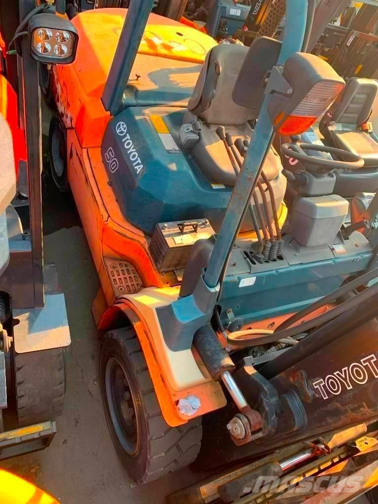 Toyota 7 FDA 50 Dizelski viličarji