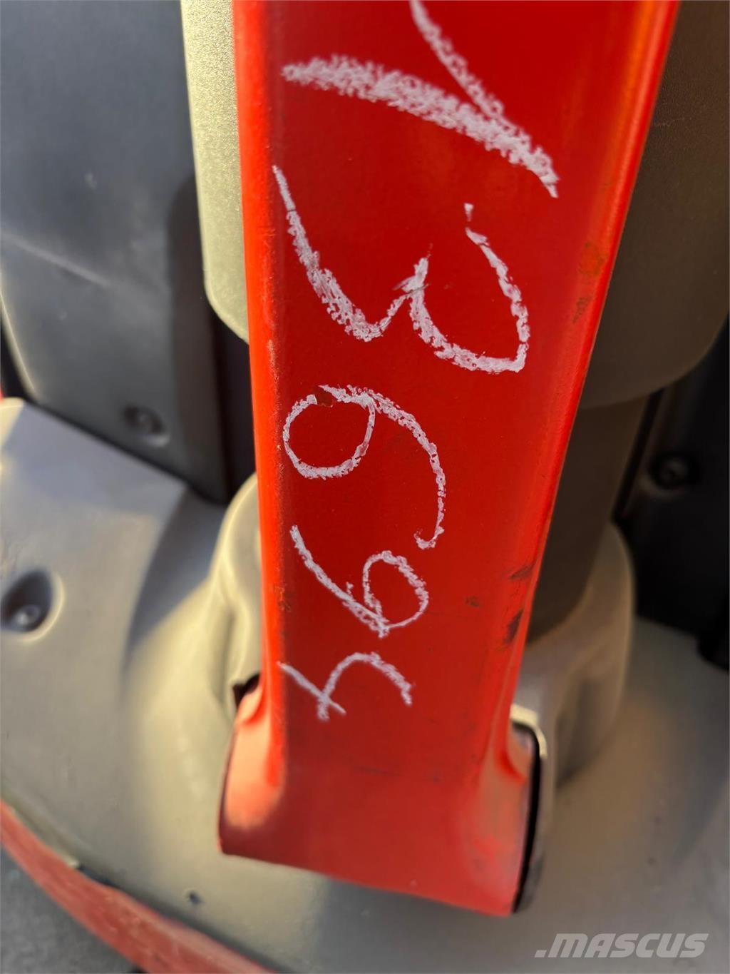 Linde T16 Samopogonski ročni viličarji