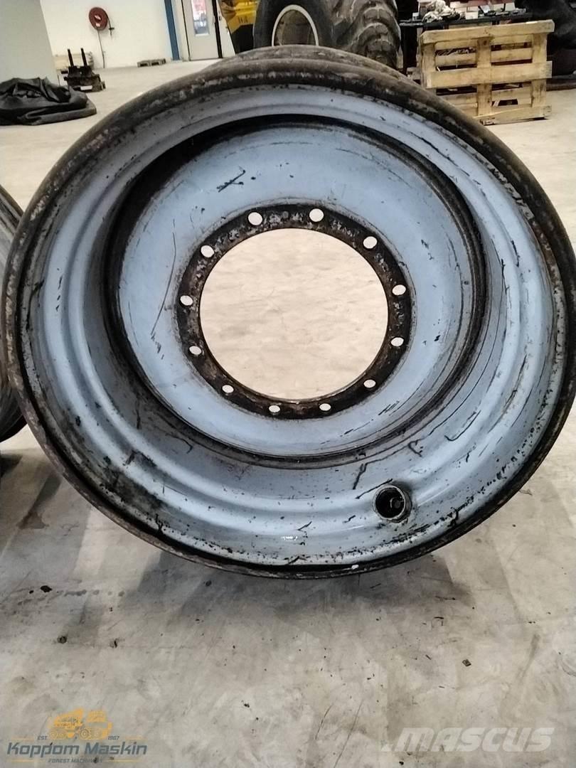 Valmet 901 20x34 Gume, kolesa in platišča