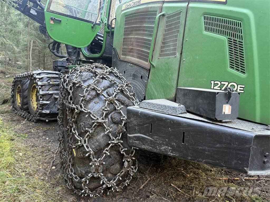John Deere 1270E Harvesterji