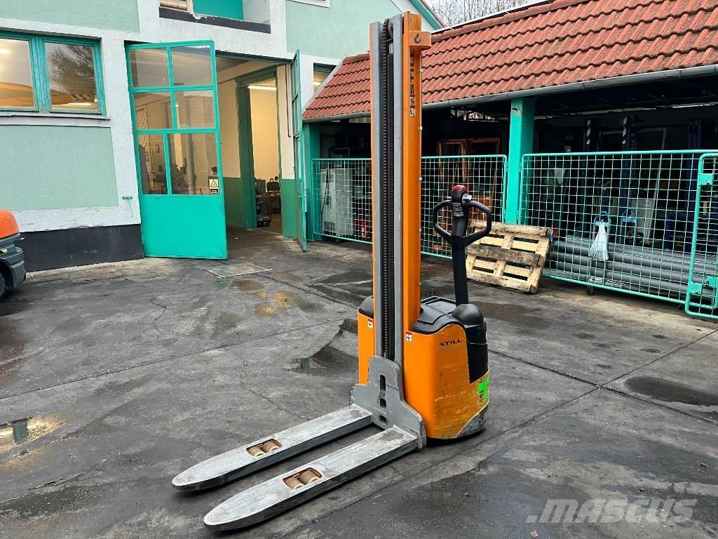 Still EGV12    V-4251 Samopogonski ročni viličarji