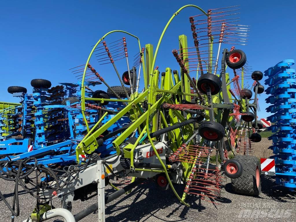 CLAAS Liner 4000 Obračalniki in zgrabljalniki
