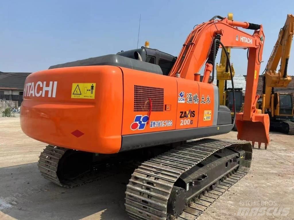 Hitachi ZX 200 Bagri goseničarji
