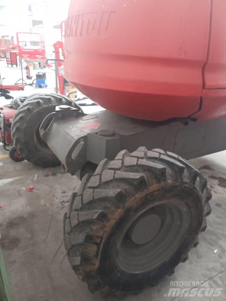 Manitou 160 ATJ Zglobne dvižne ploščadi
