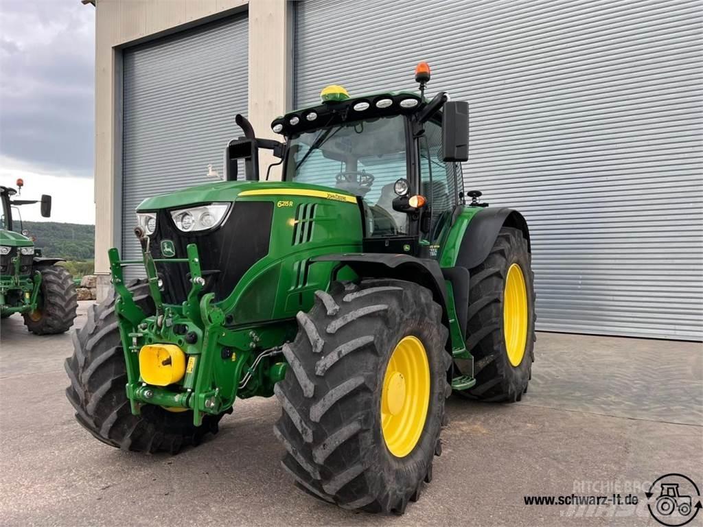 John Deere 6215R Traktorji
