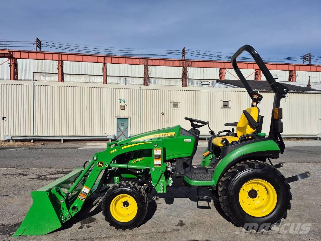 John Deere 2025 R Traktorji