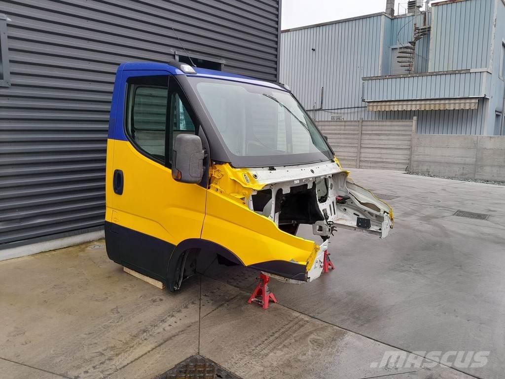 Iveco DAILY Kabine in notranjost