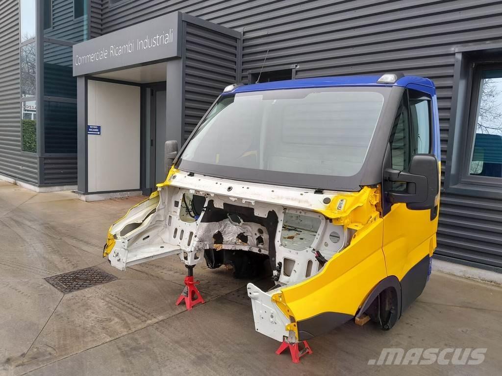 Iveco DAILY Kabine in notranjost