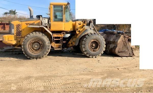Volvo L 120 E Kolesni nakladalci