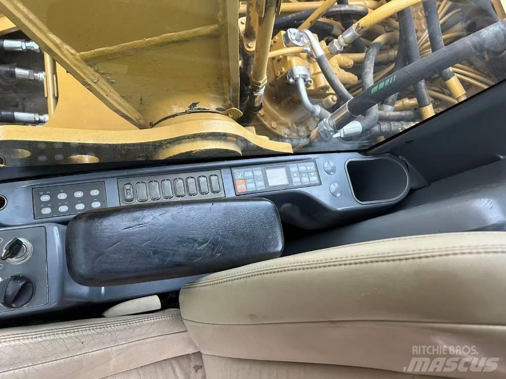 CAT 320 D Bagri goseničarji