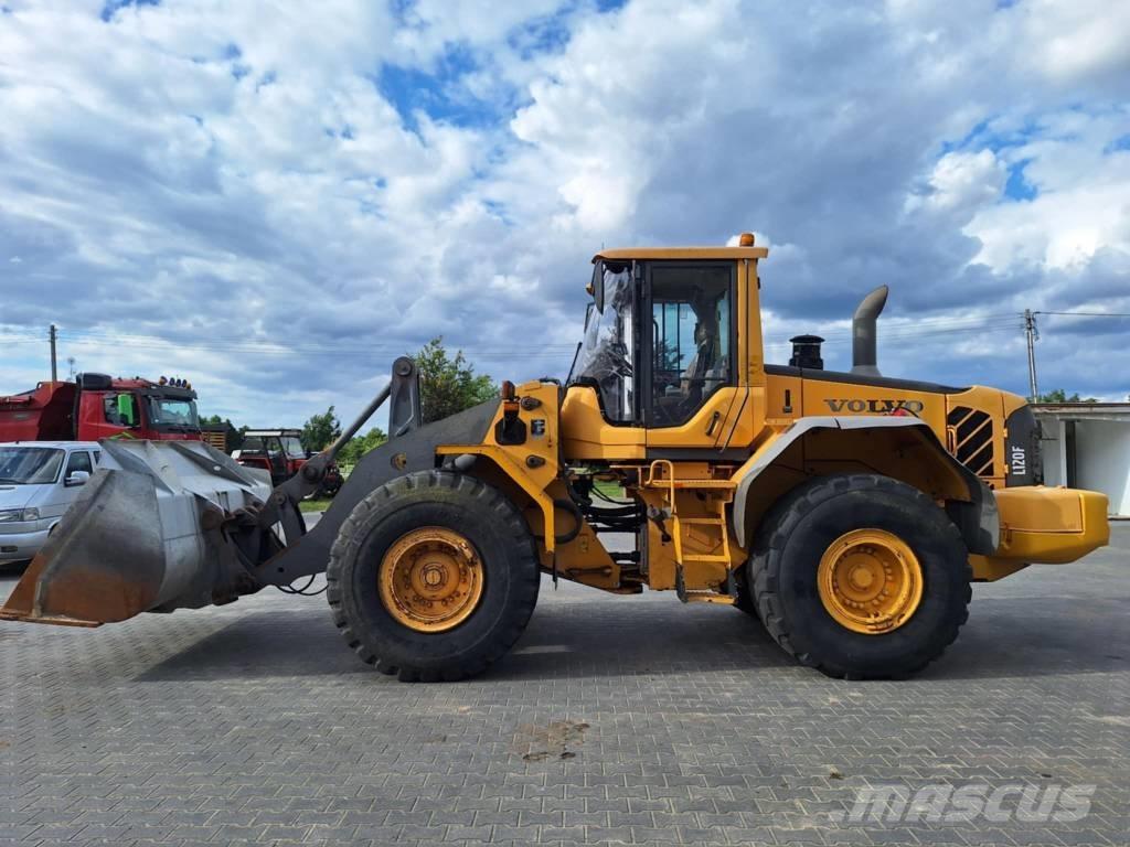 Volvo L 120 F Kolesni nakladalci