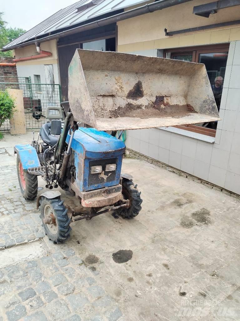  Zemědělský traktor Traktorji