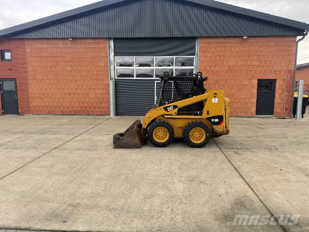 CAT 216 B 3 Skid steer mini nakladalci