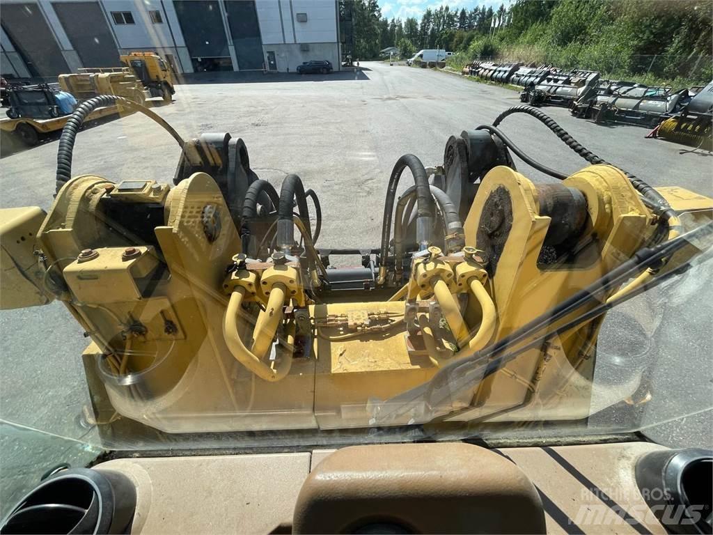CAT 936F Kolesni nakladalci