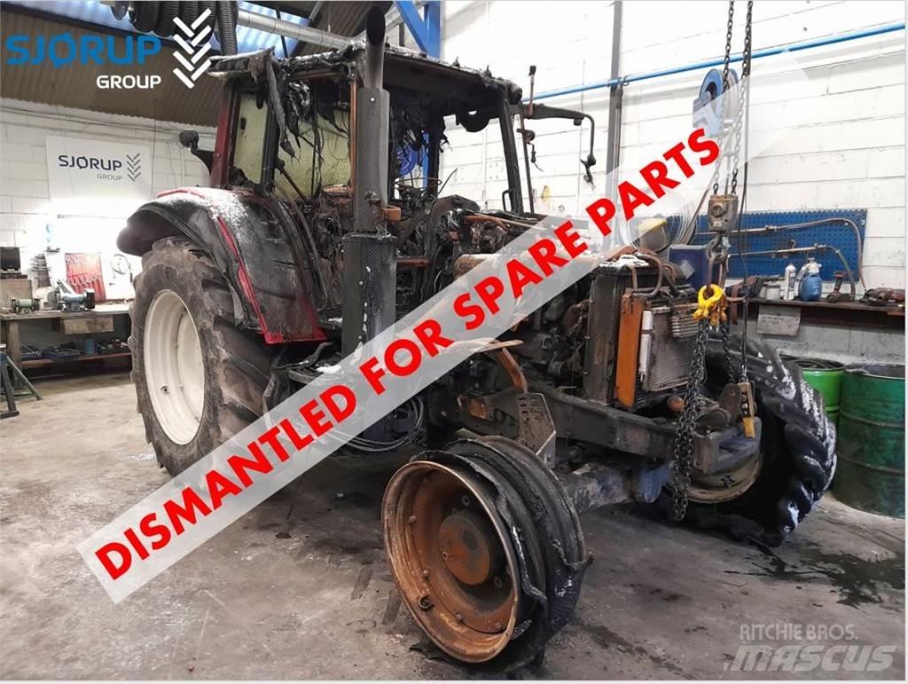 Valtra N163 Traktorji