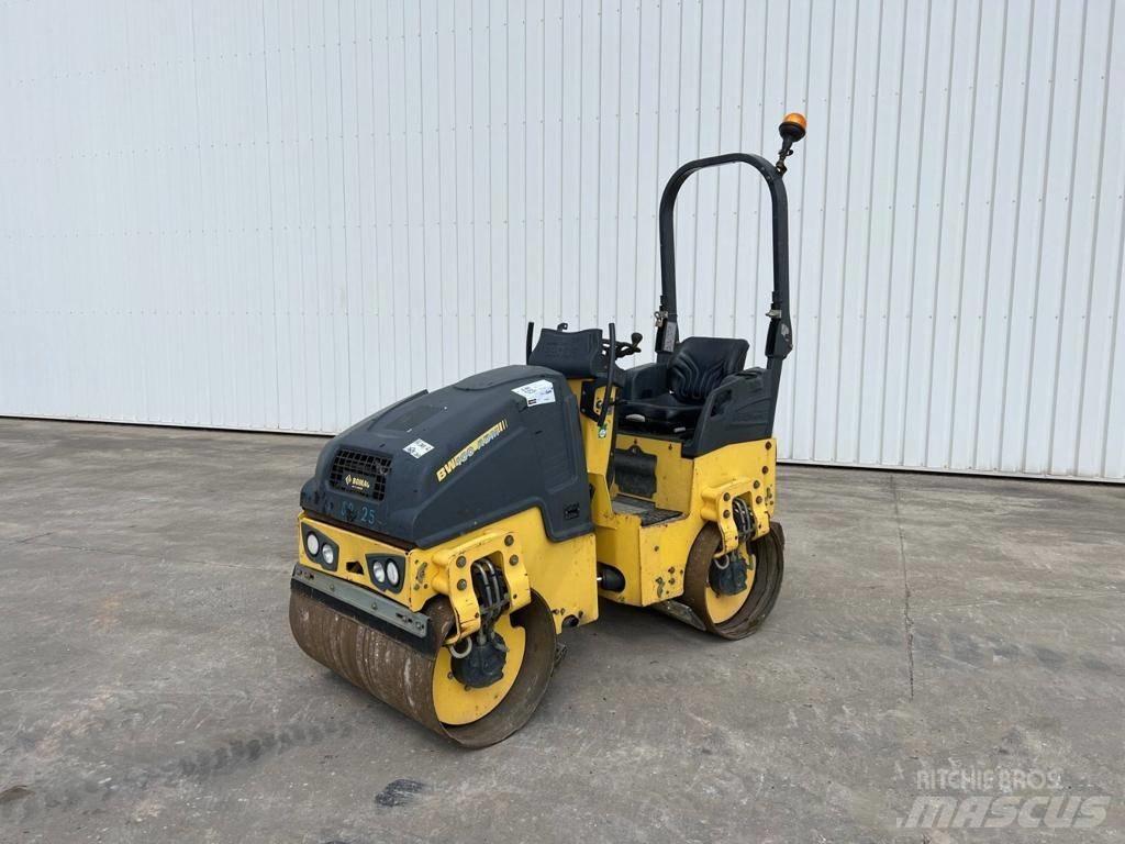 Bomag BW 100 AD M-5 Dvojni valjarji