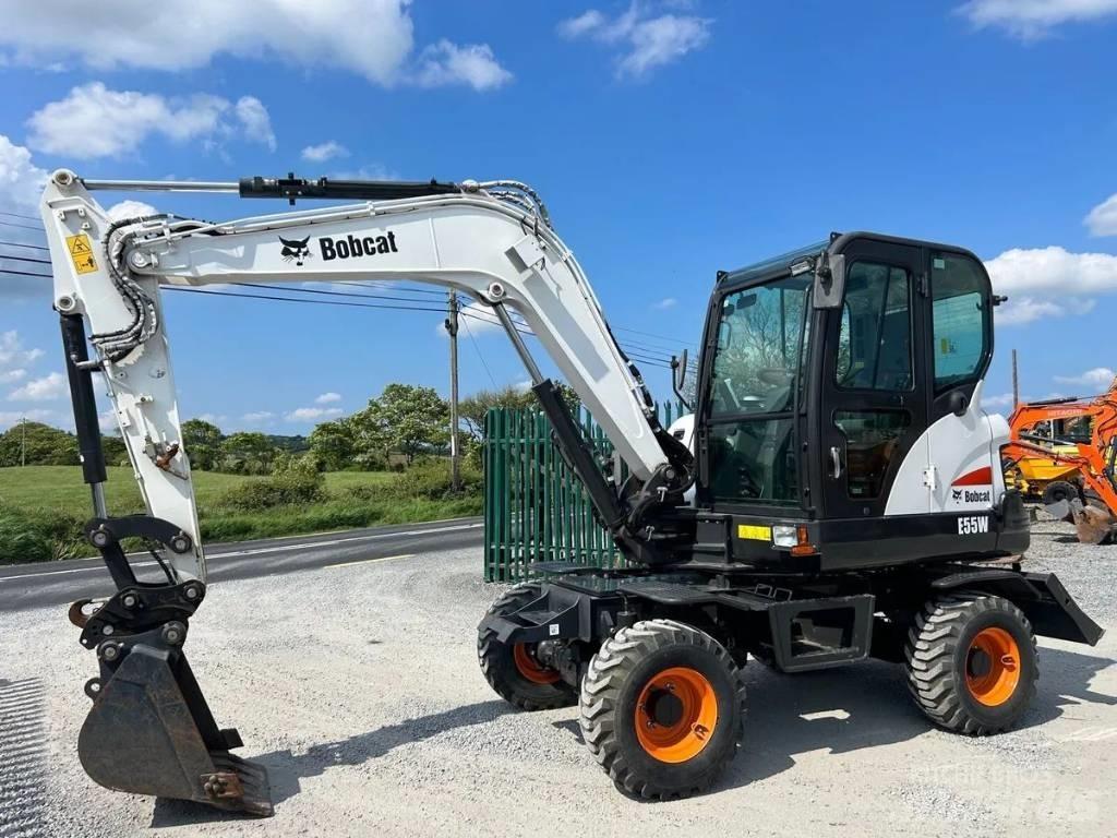 Bobcat E 55 W Bagri na kolesih