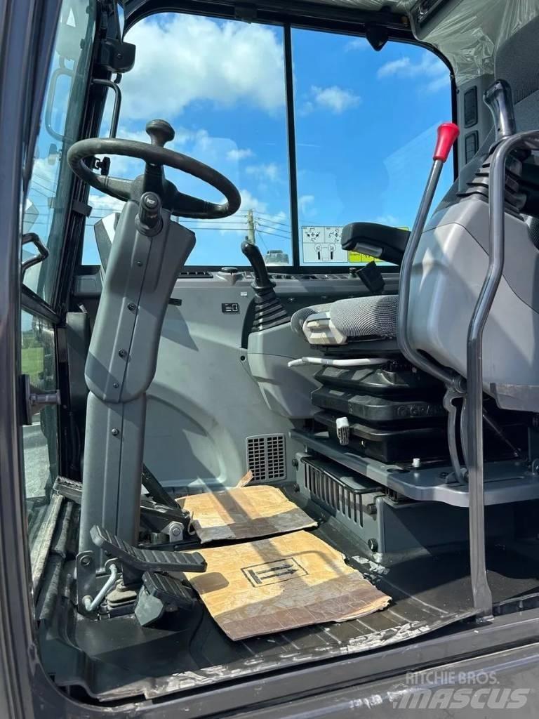 Bobcat E 55 W Bagri na kolesih