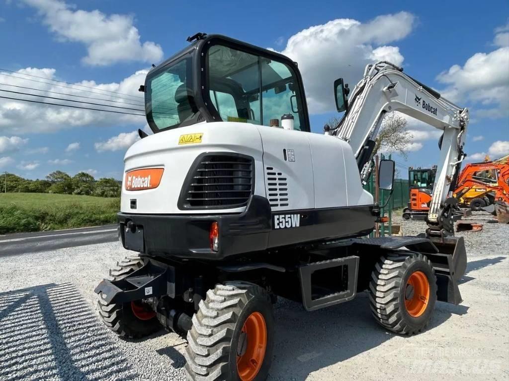 Bobcat E 55 W Bagri na kolesih