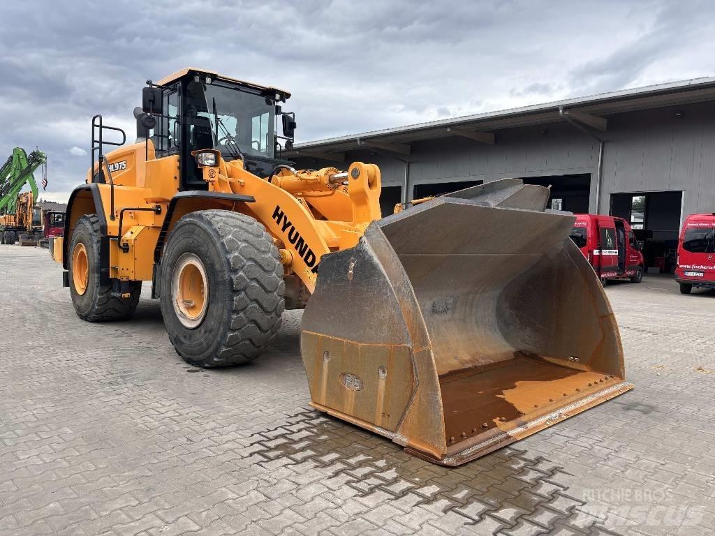 Hyundai HL 975 Kolesni nakladalci