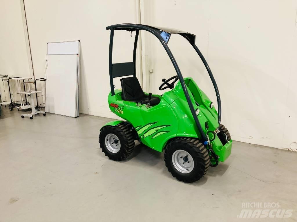 Avant 220 Mini nakladalci