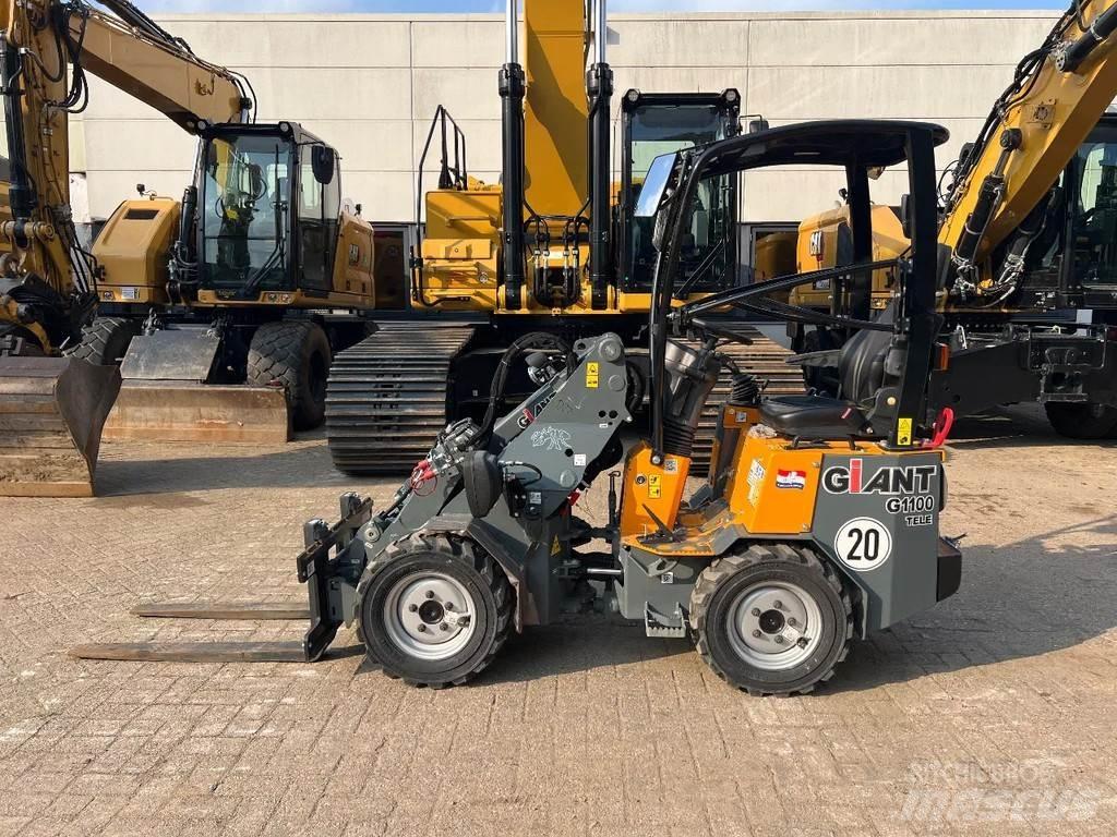 GiANT G1100 Kolesni nakladalci
