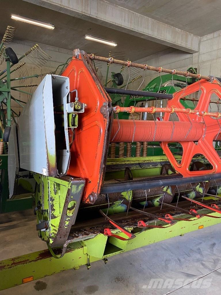 CLAAS Commandor 228 Kombajni