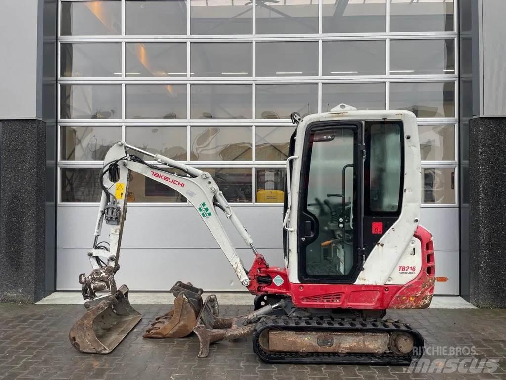 Takeuchi TB216 Mini bagri <7t