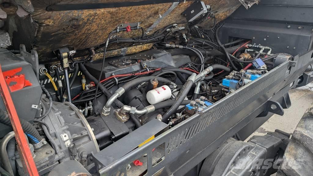 Ponsse Wisent 8W Forwarderji