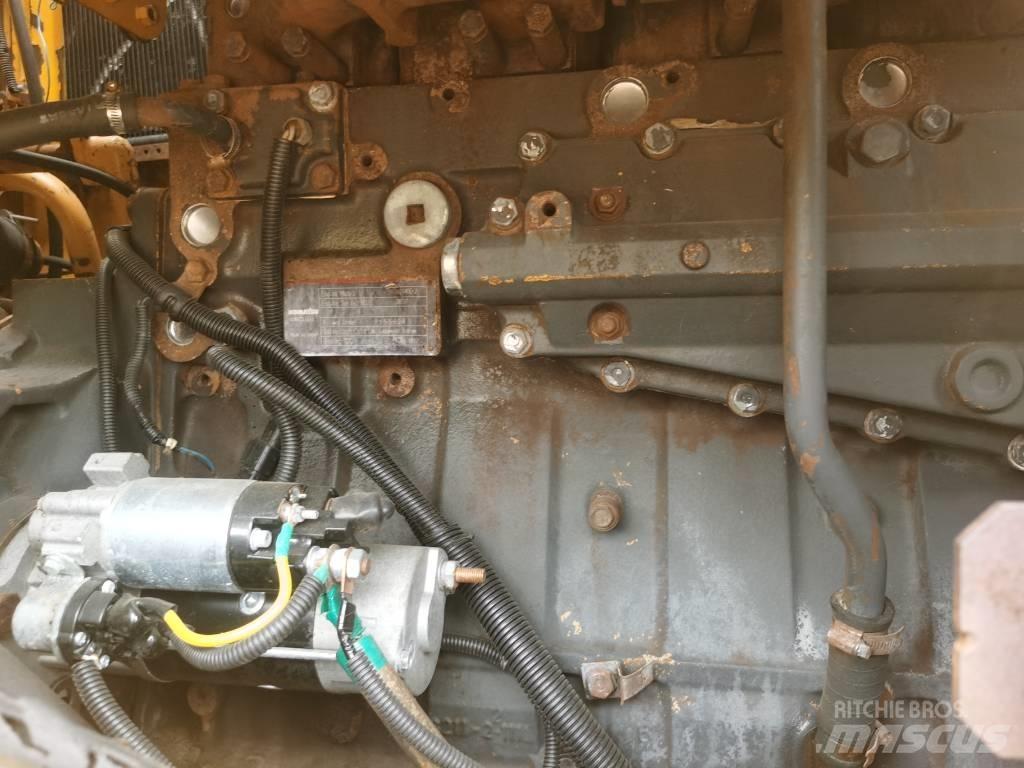 Komatsu WA 500-3 Kolesni nakladalci