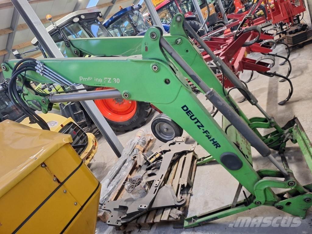 Stoll Profiline FZ30 Čelni nakladalci in kopači
