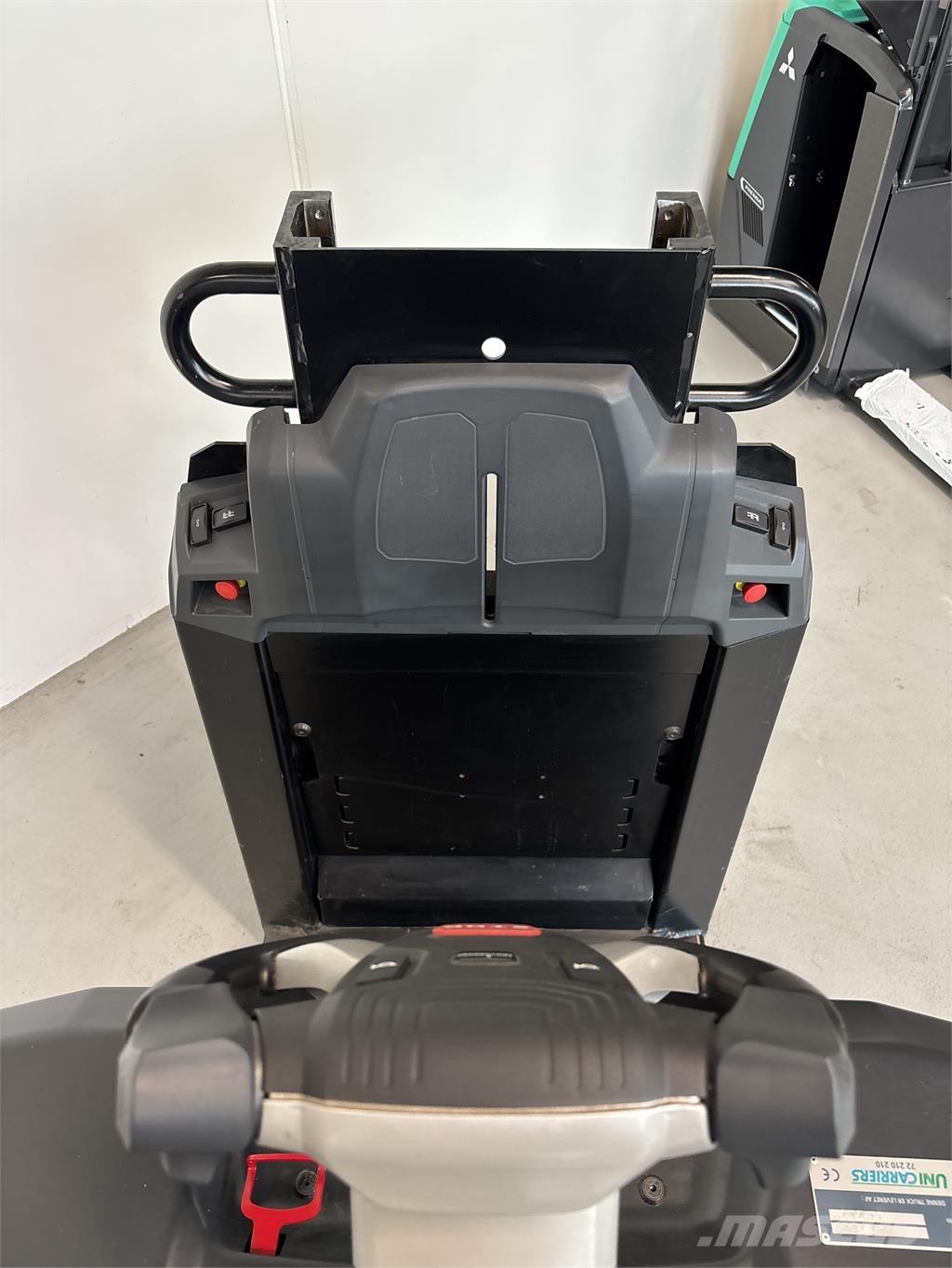 Atlet OEH120 Nizko dvižni komisionirni viličar