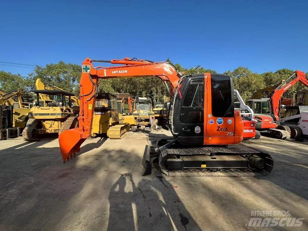 Hitachi ZX 75 Mini bagri <7t