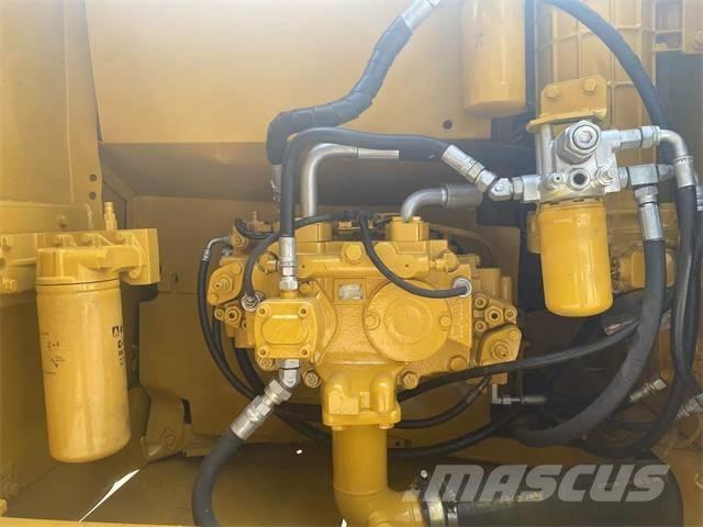 CAT 320D2 Bagri goseničarji