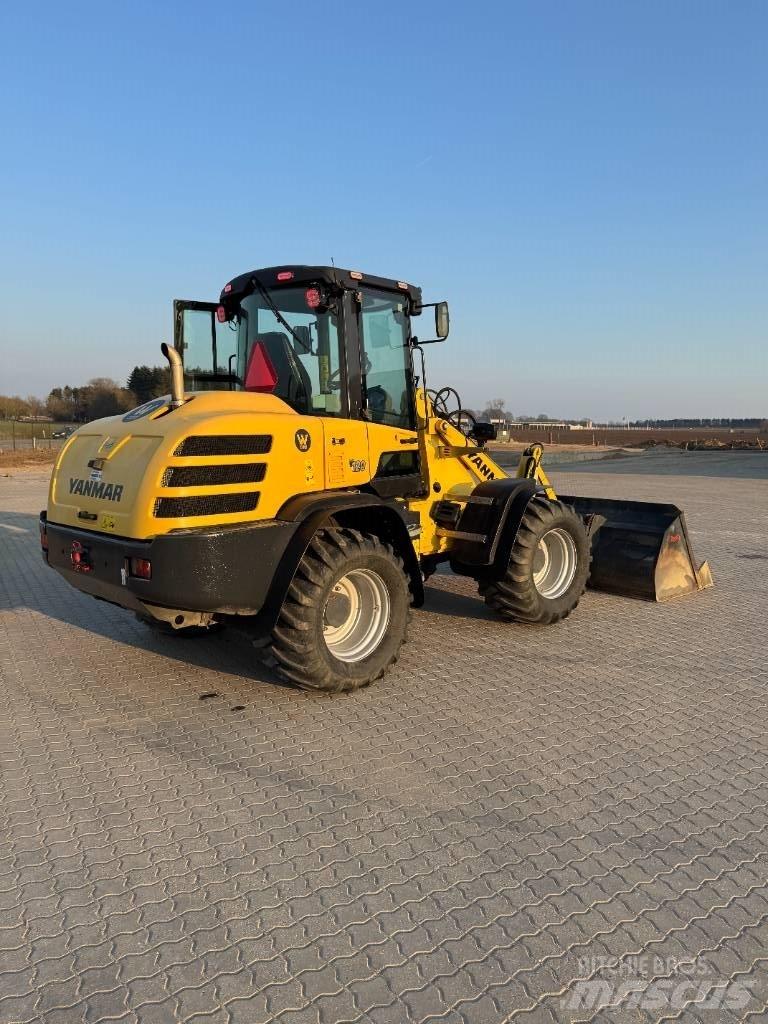 Yanmar V 120 Kolesni nakladalci