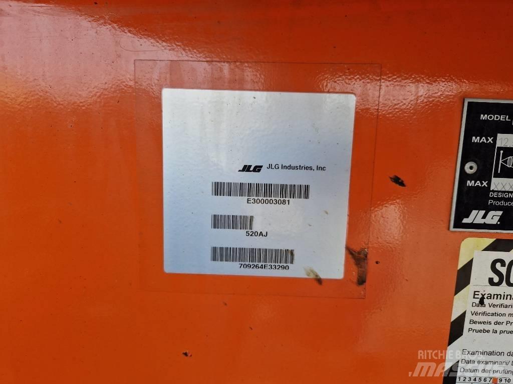 JLG 520AJ Zglobne dvižne ploščadi