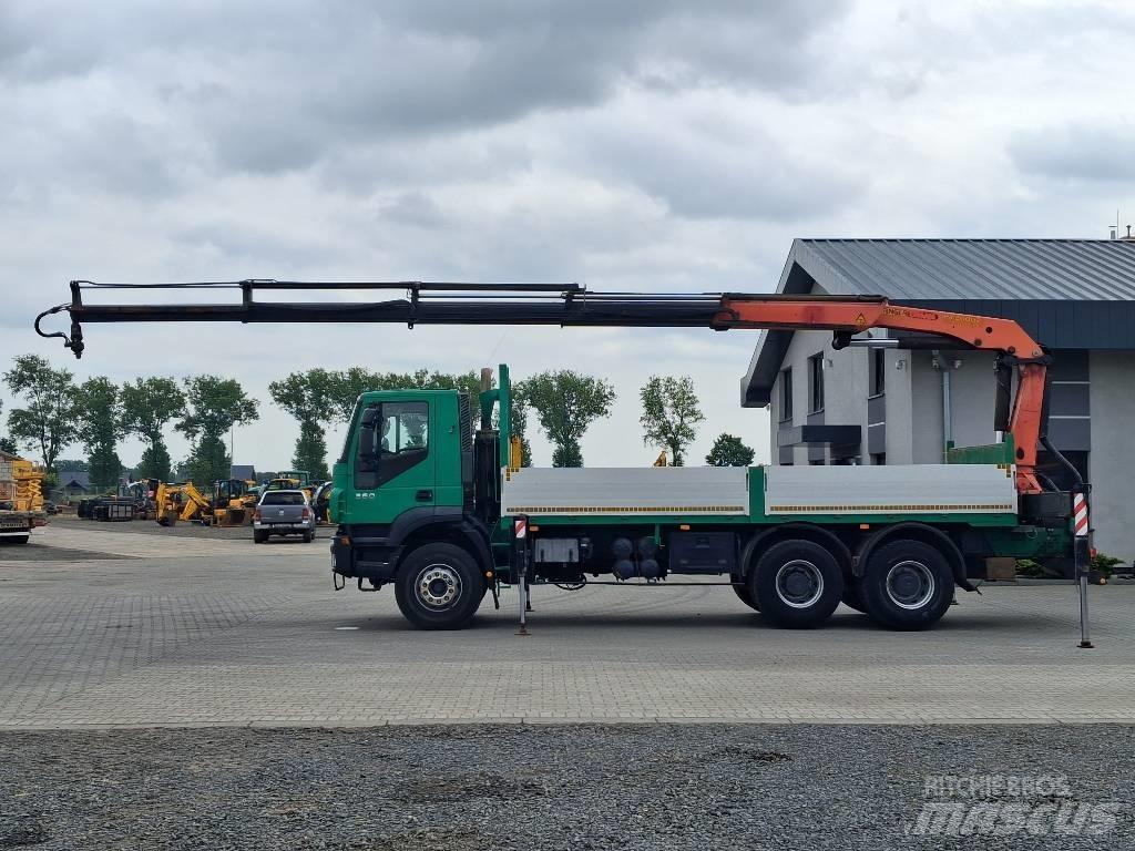 Iveco Trakker 360 Tovornjaki z žerjavom
