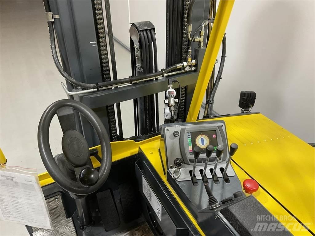 Combilift CBE3000 4-Smerni viličarji