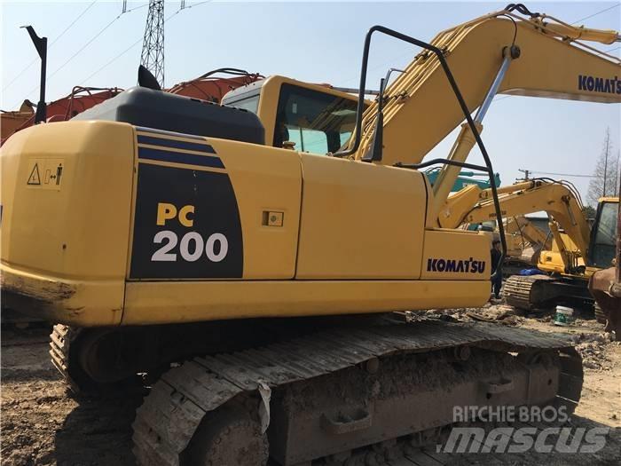Komatsu PC 200-8 Bagri goseničarji