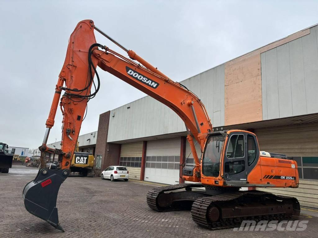 Doosan DX 255 LC Bagri goseničarji