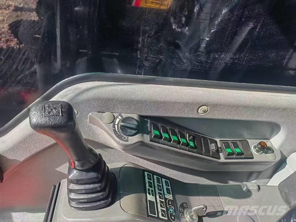 Volvo 290 Bagri goseničarji