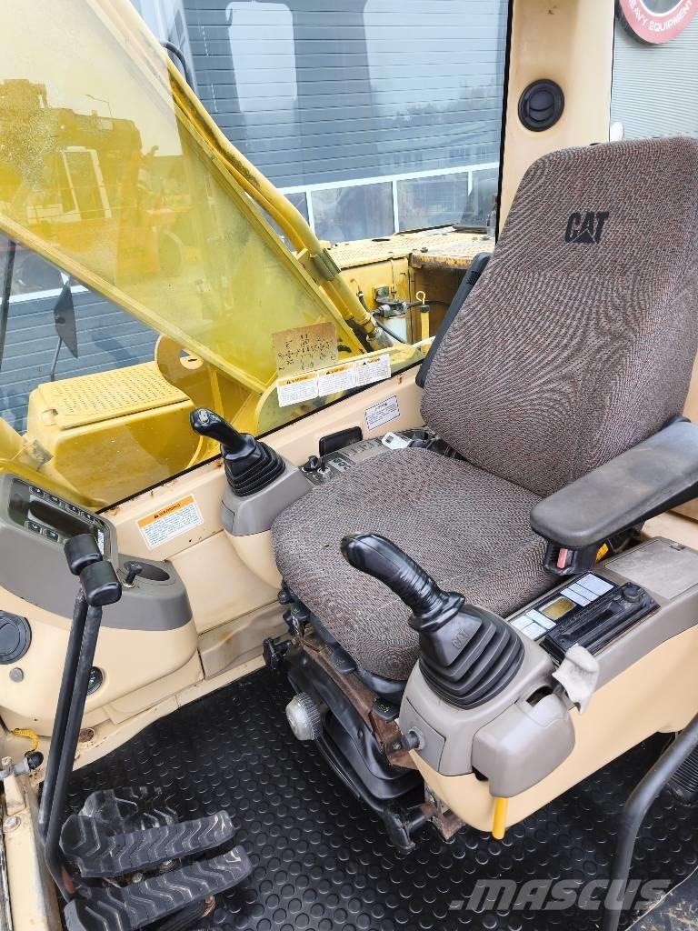 CAT 325 B L Bagri goseničarji